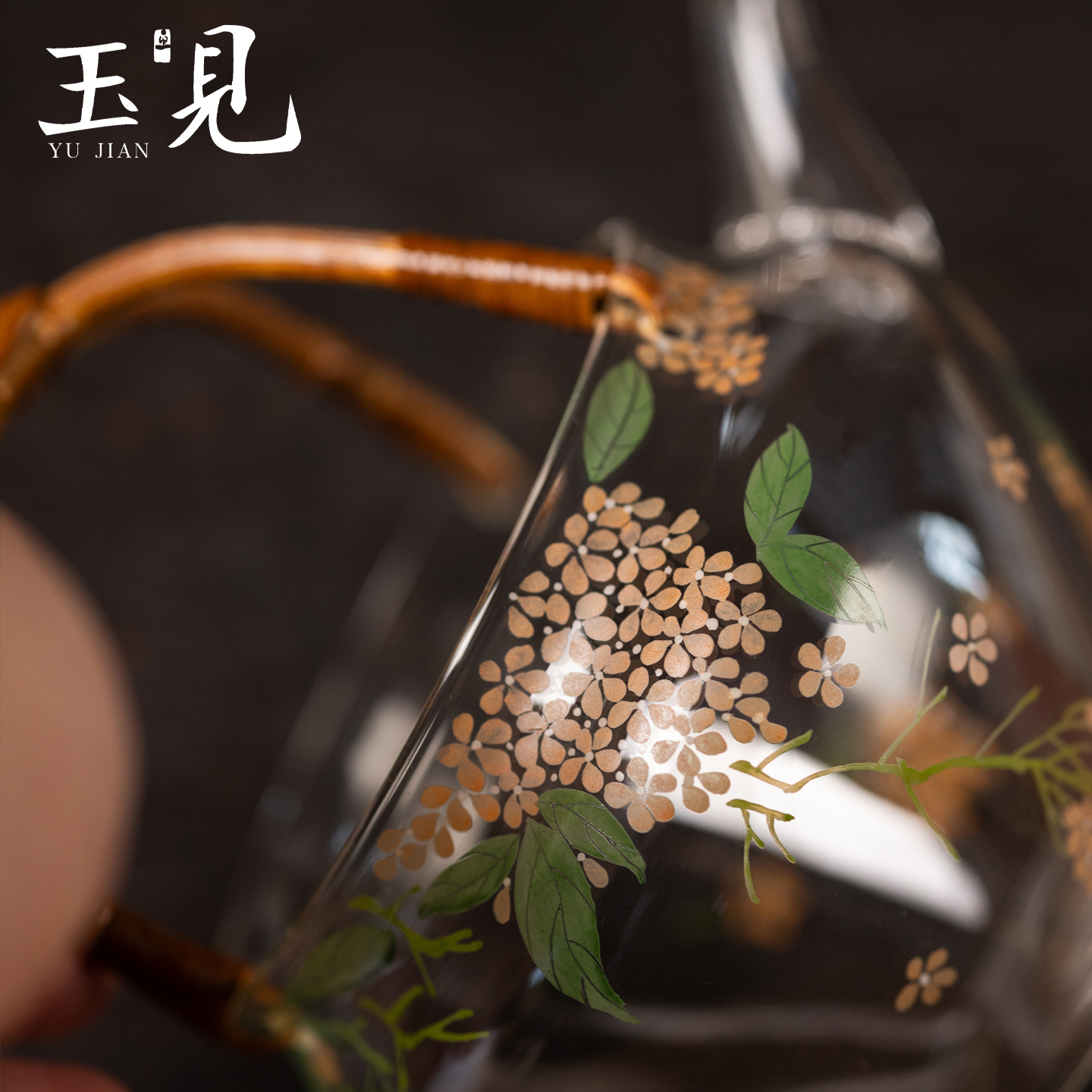 Handcrafted Borosilicate Glass Teapot with Rattan Handle – Hand-Painted Hydrangea