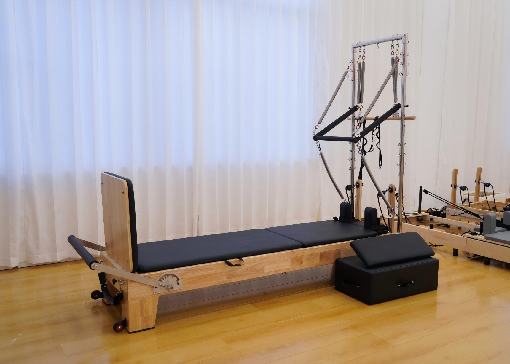 Studio Standard Pilates Reformer With Tower