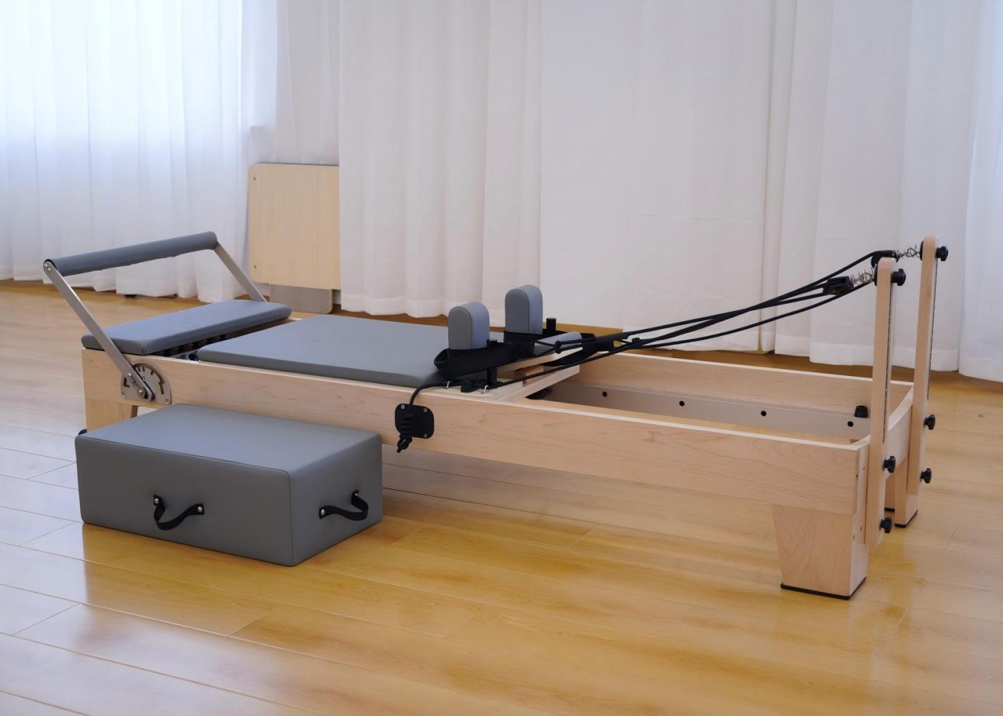 Studio Standard Pilates Reformer