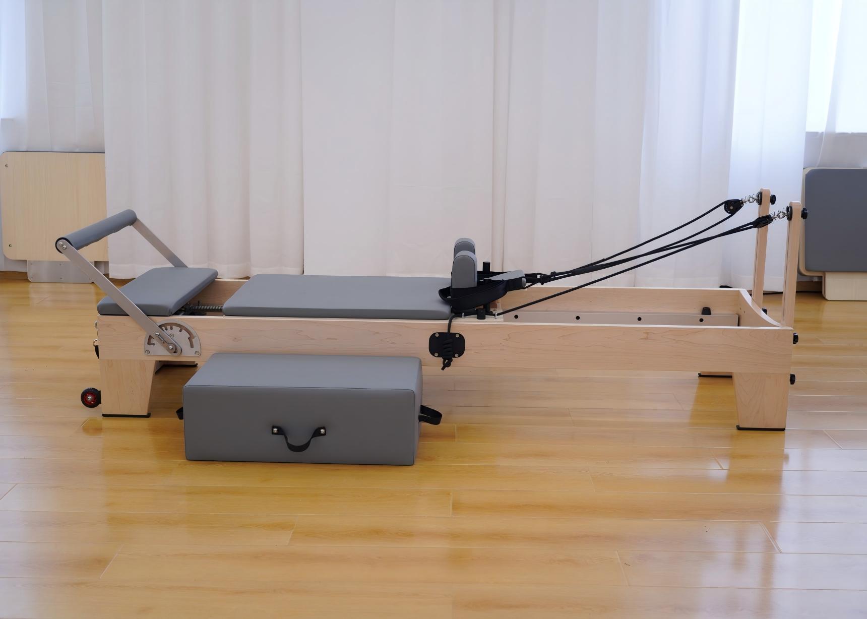 Studio Standard Pilates Reformer