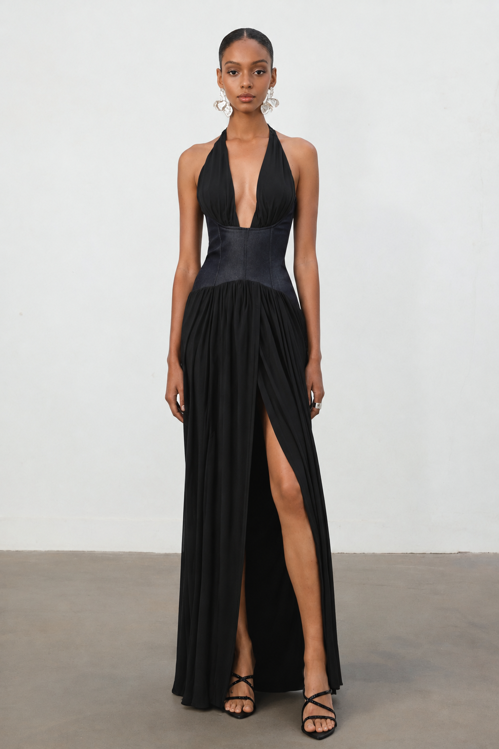 Siayh Modern Halter V Neck Color Block Black Maxi Dress