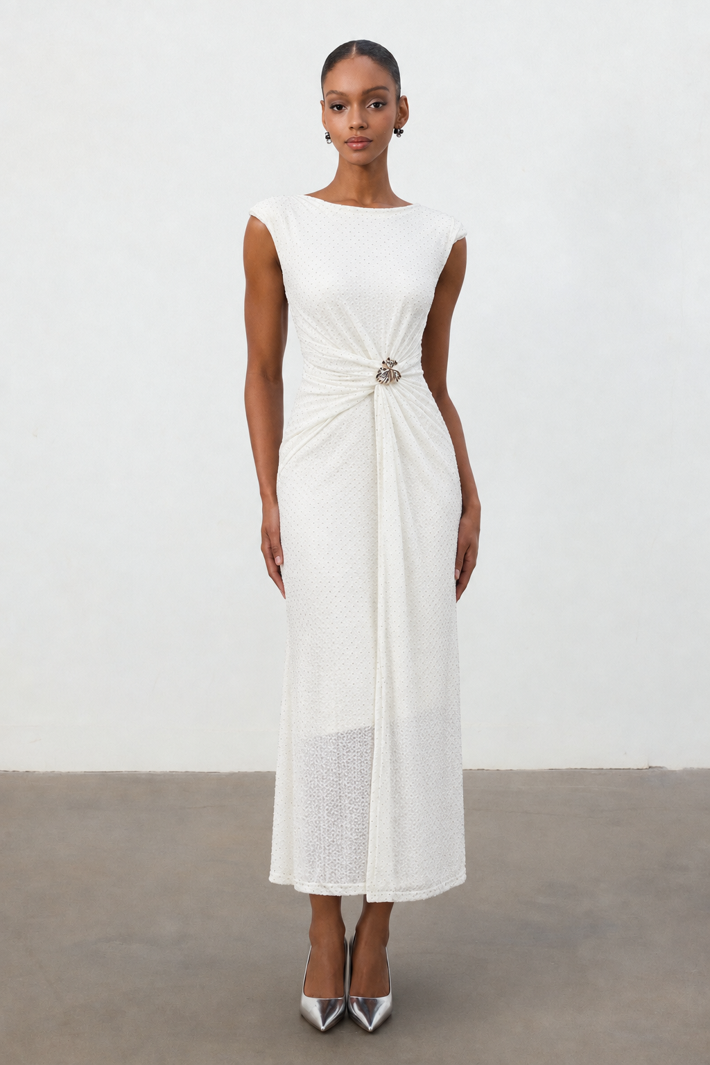Hzere Elegant Contour Sleeveless Pleated Metal Decor Lace Apricot Maxi Dress