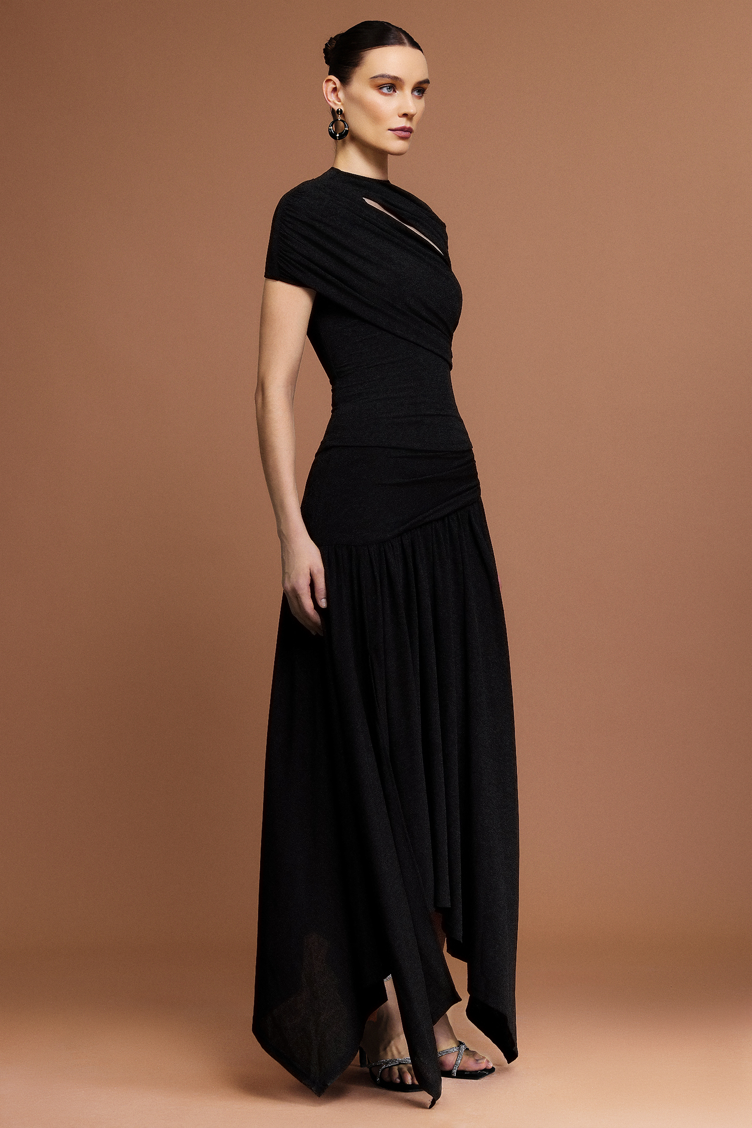 Gaki Short Sleeves Asymmetric Folds Top And Skirt Two-Piece Set