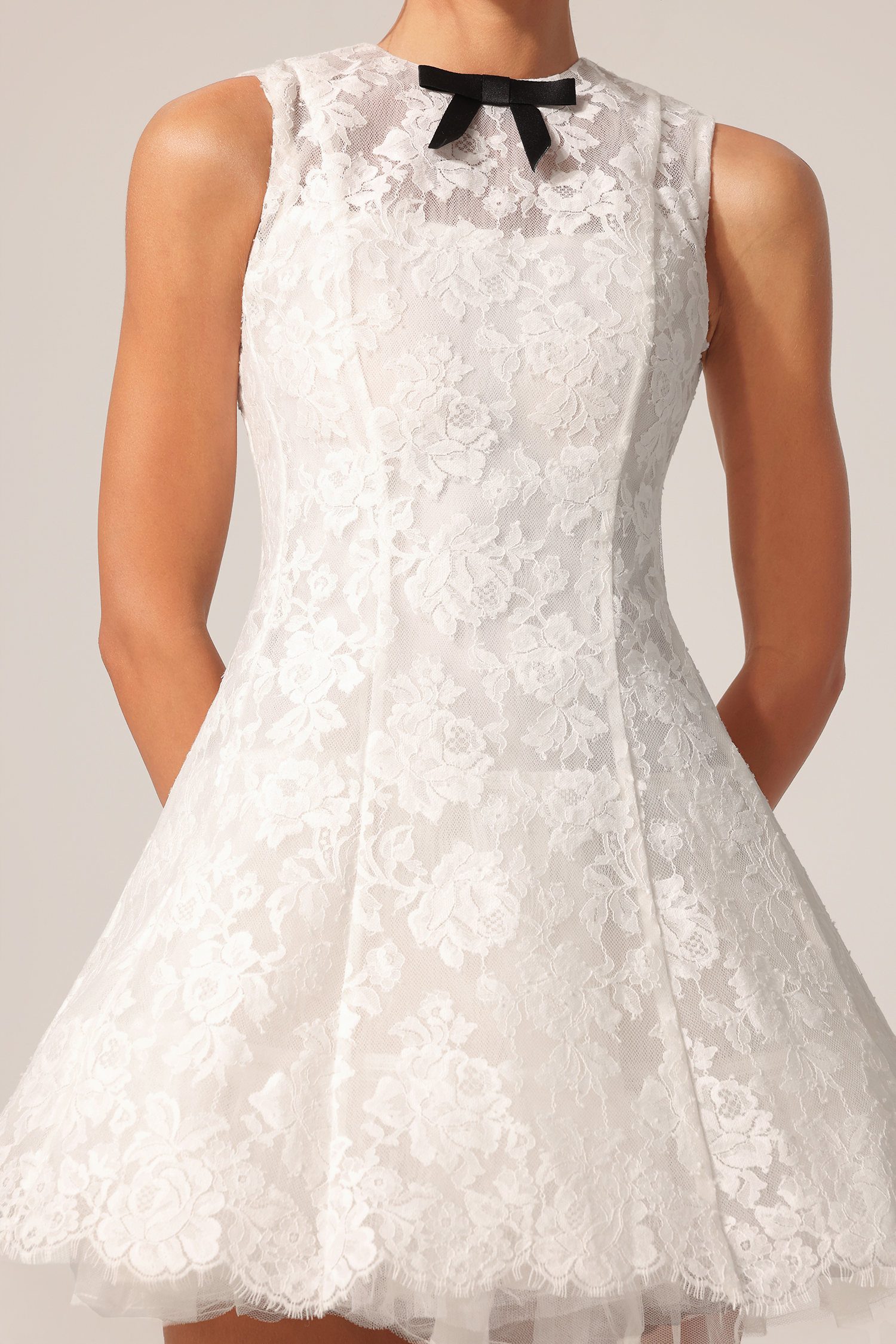 Sergio Round Neck Sleeveless Flowers Lace Bowknot Mini Dress