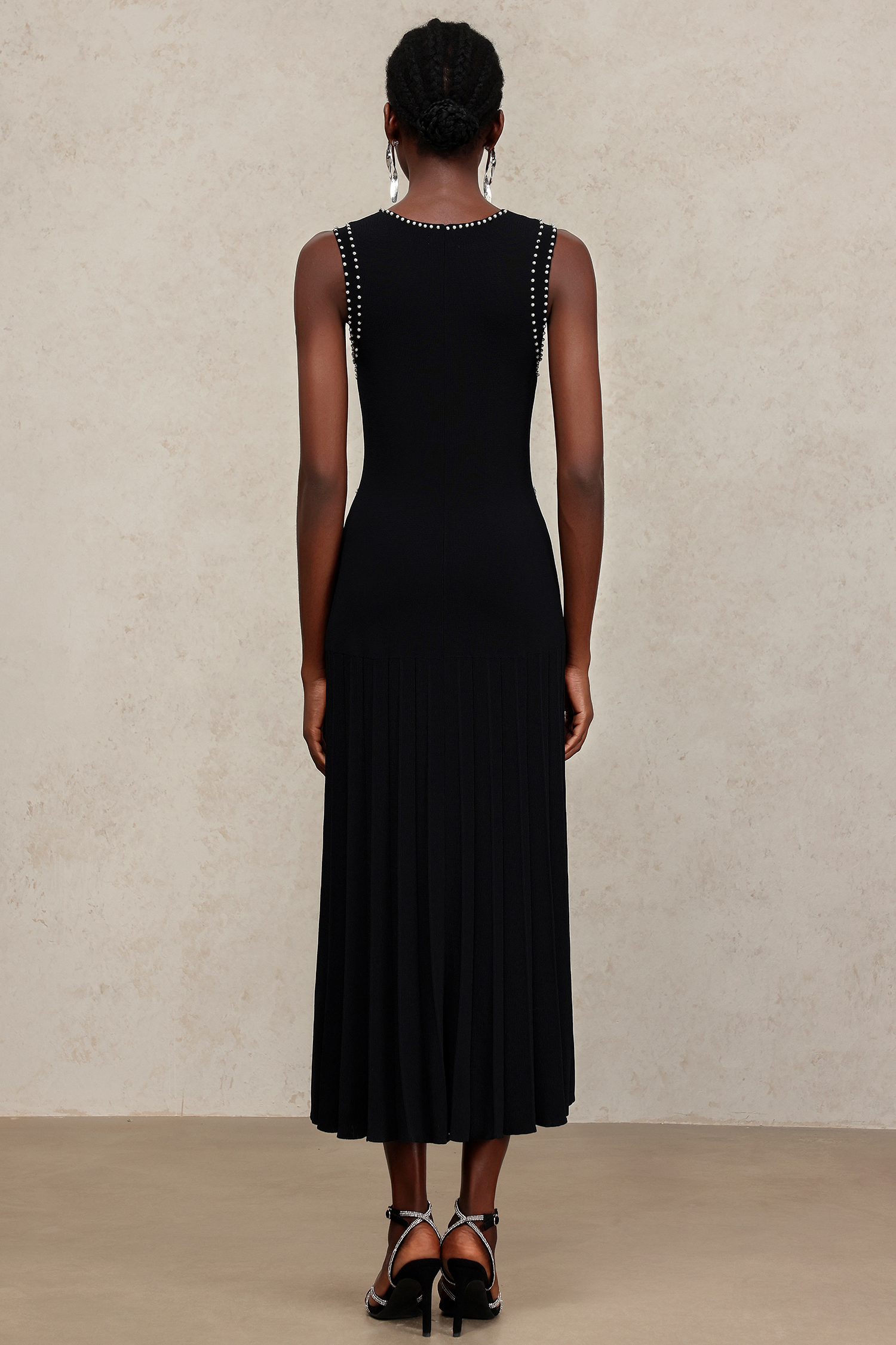 Evey Round Neck Sleeveless Pearl Maxi Dress