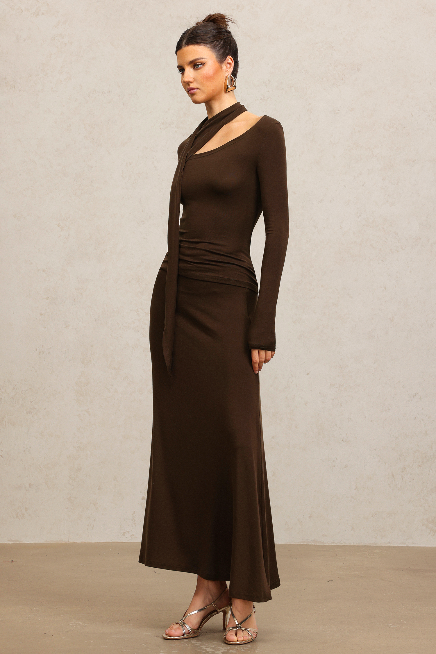 Yuio Long Sleeves Asymmetric Streamer Top And Skirt Two-Piece Set