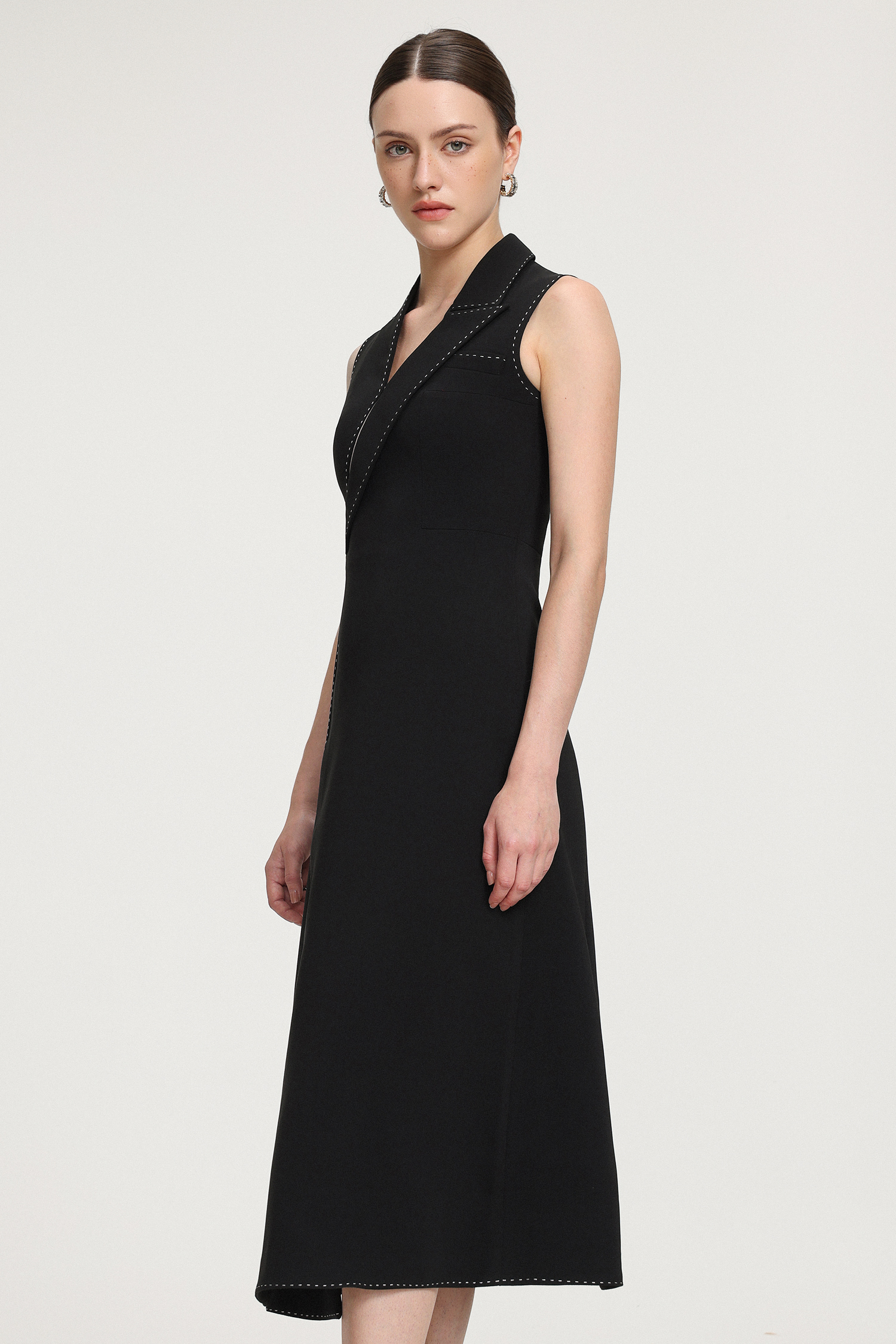 Contrast-Stitched Crepe Midi Dress