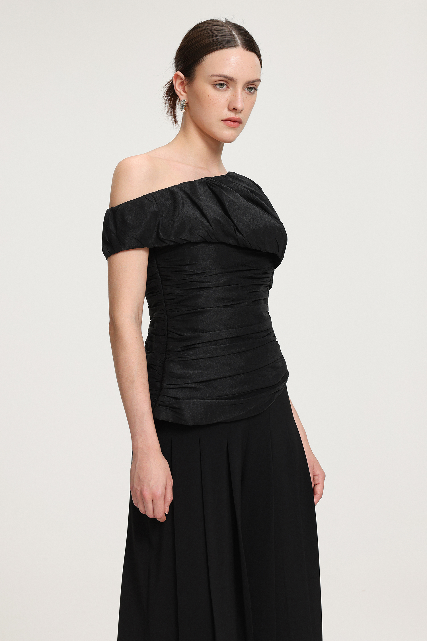 Top: Ruched One - Shoulder Taffeta Top；Pants: Pleated Wide-Leg Trousers