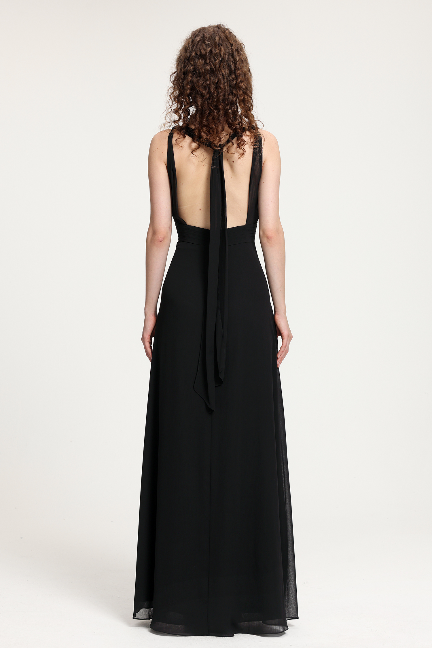 Black Chiffon V-Neck Sleeveless Floor-Length Gown