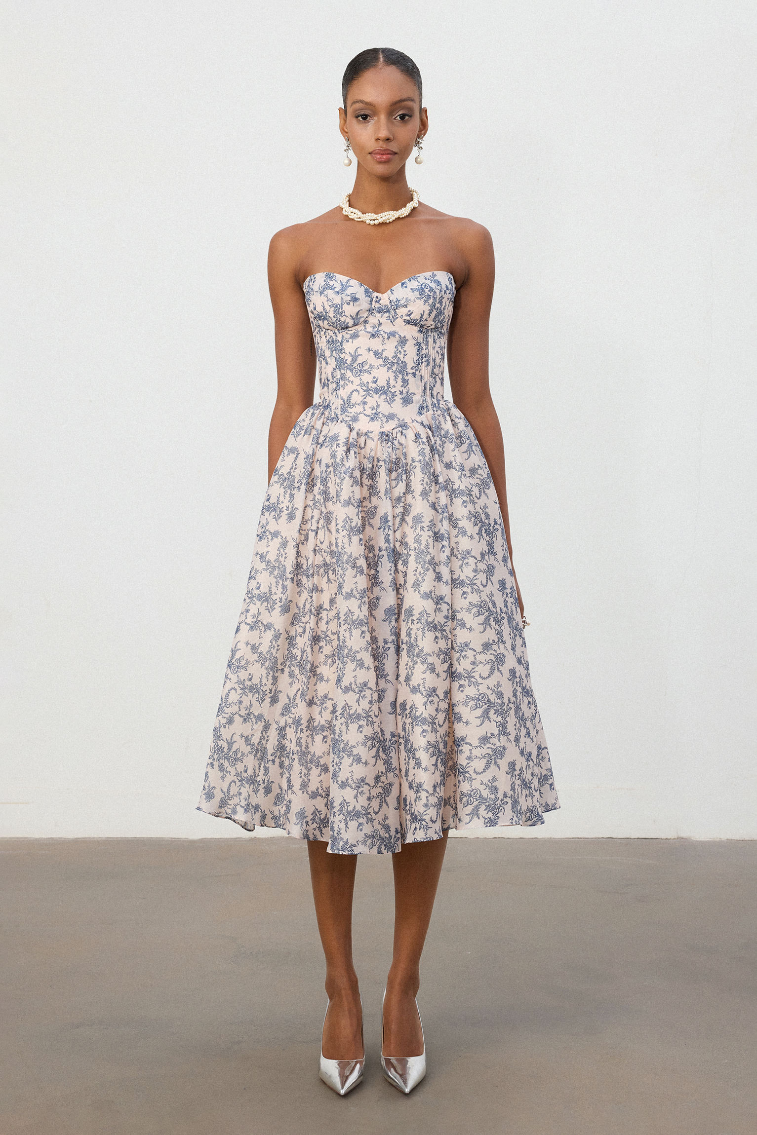 Blue Floral Strapless Sweetheart Midi Dress