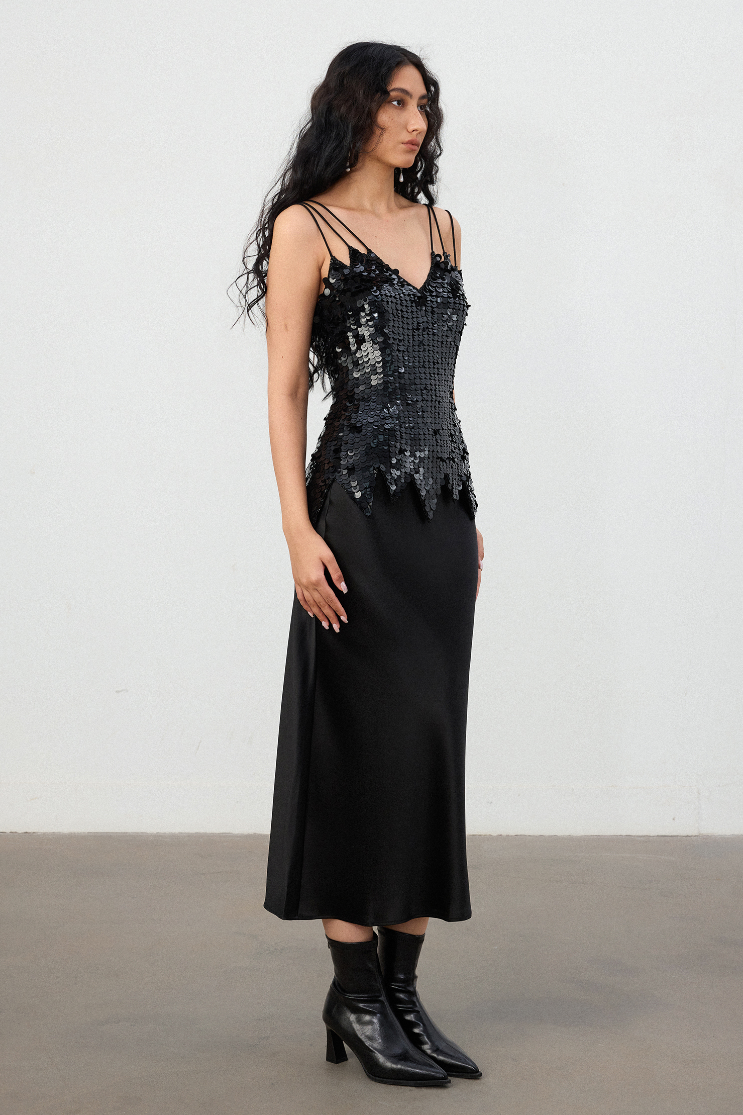 Black Sequin V-neck Jagged Hem Top