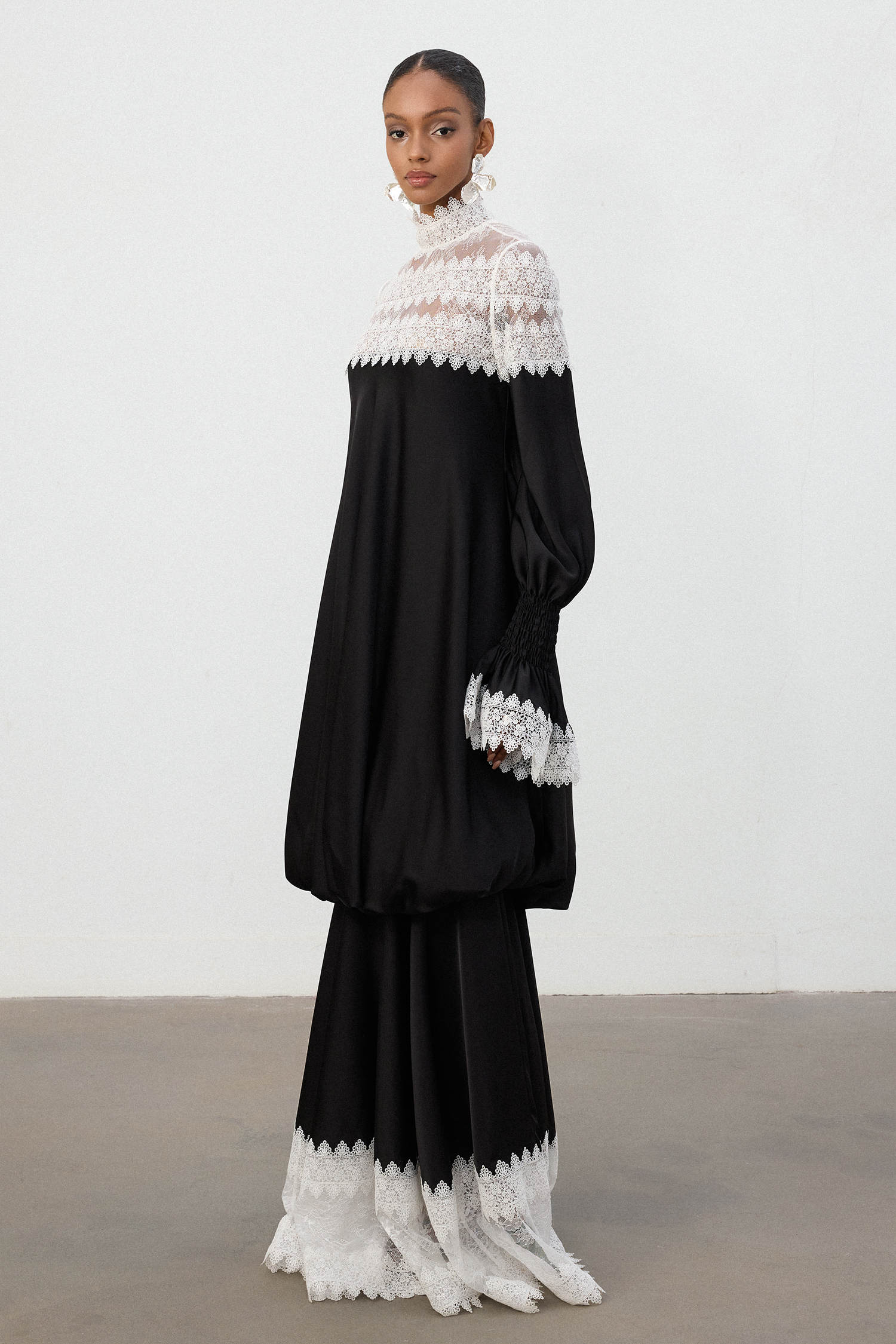 Romantic Lace-Trim Black Floor-Length Skirt