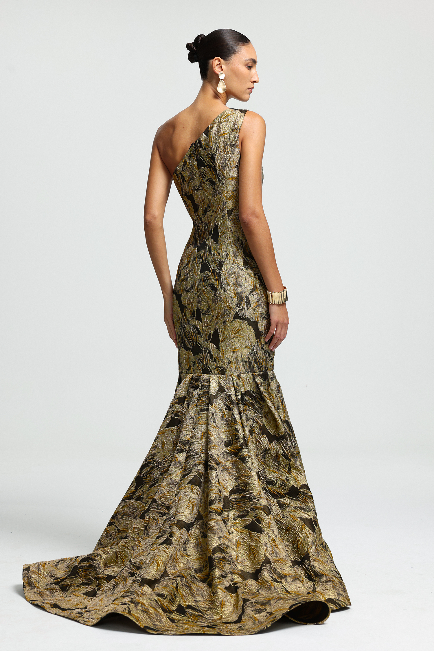 One-Shoulder Floral Bow Mermaid Gown