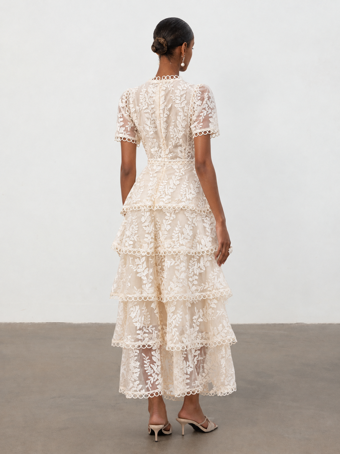 Yedda Resort Flowy Round Neck Short Sleeve Floral Embroidered Woven Maxi Dress
