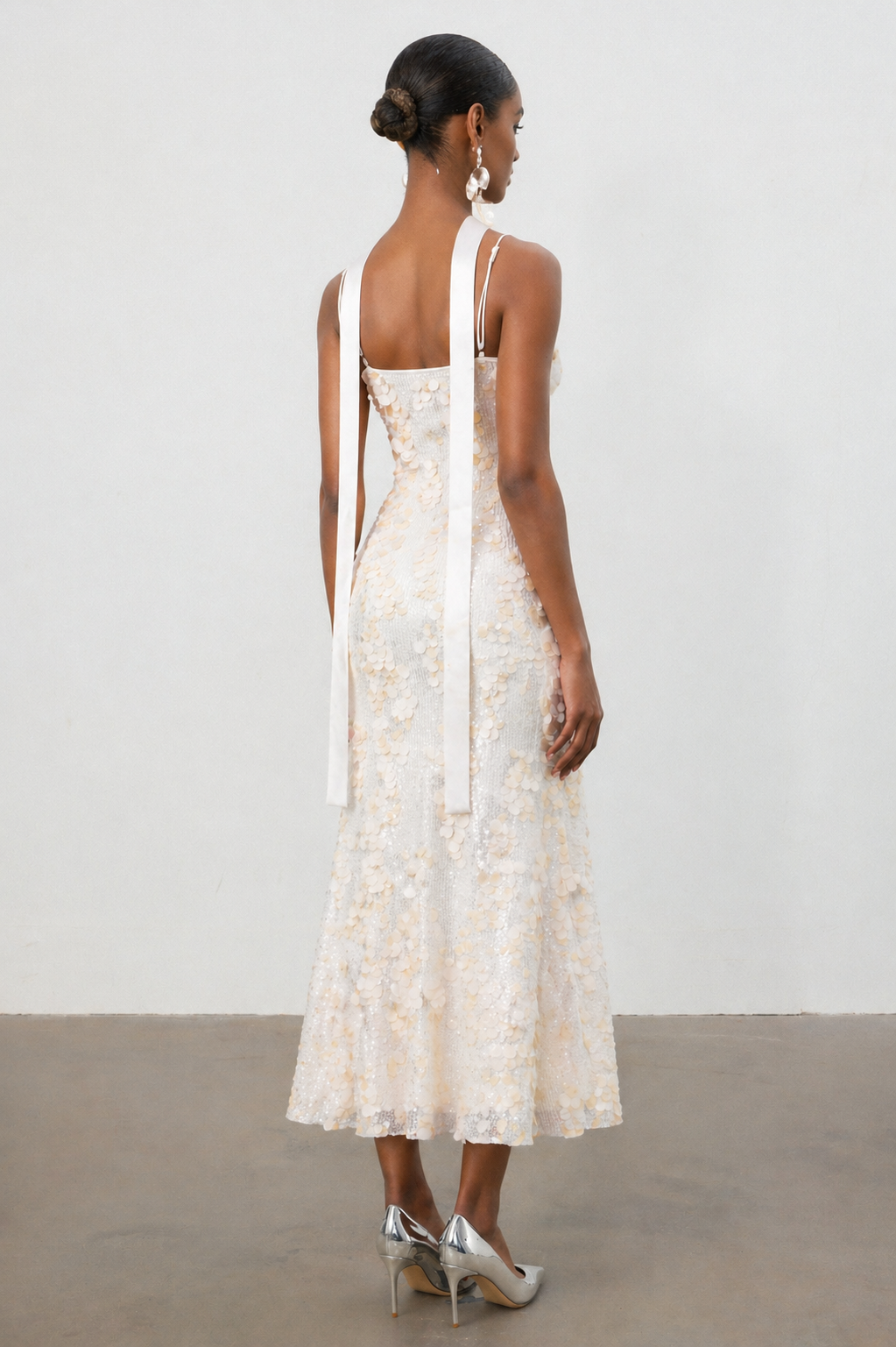 Farera Chic Contour Sleeveless Sequin Maxi Dress