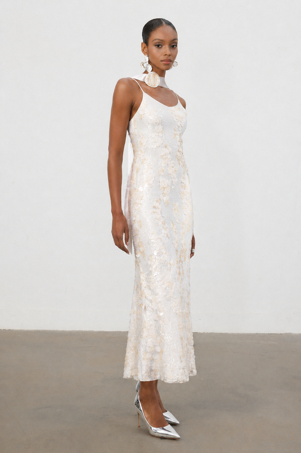 Farera Chic Contour Sleeveless Sequin Maxi Dress