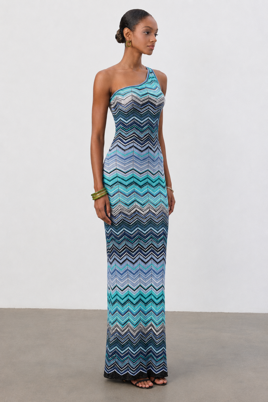 Raisin Resort Contour Chevron Print Knit Maxi Dress