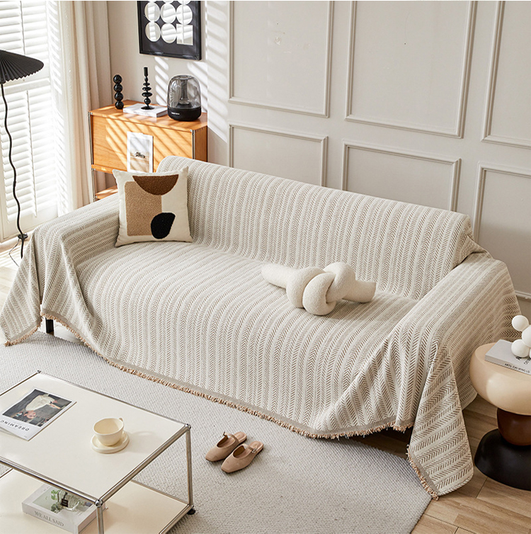 Katzensicherer Sofabezug für alle Jahreszeiten