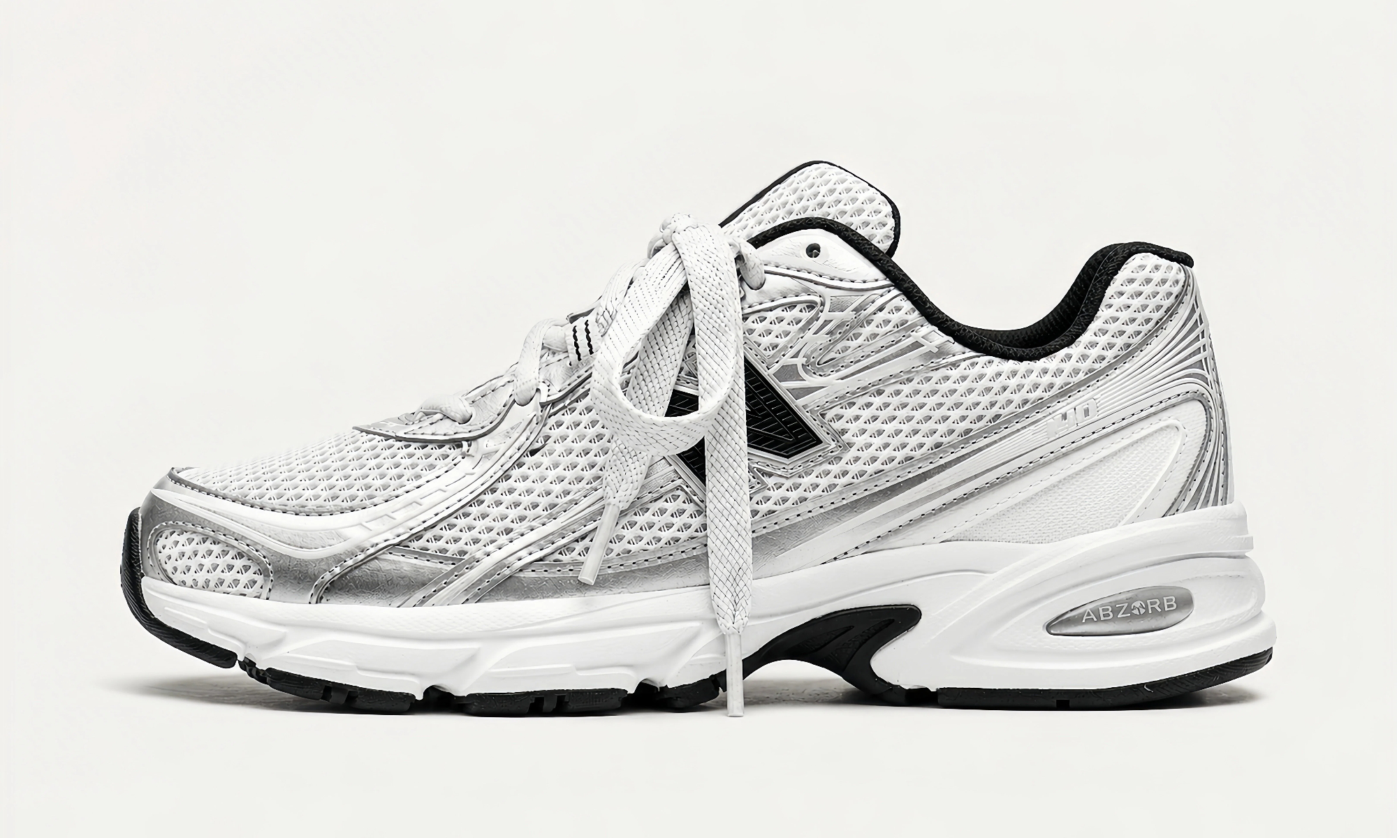 740 "White Silver Metallic Navy"