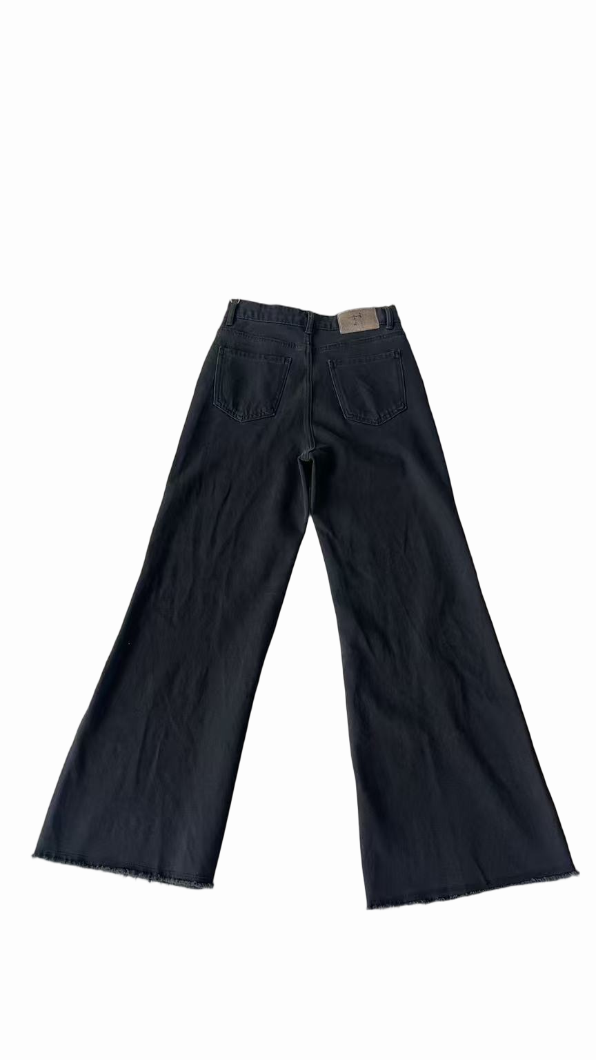 leoblue way in true black