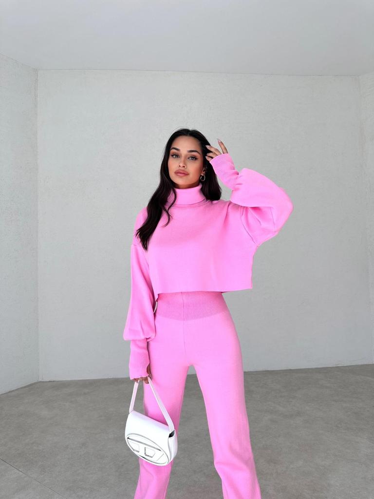 Turtleneck Glove Knit Suit