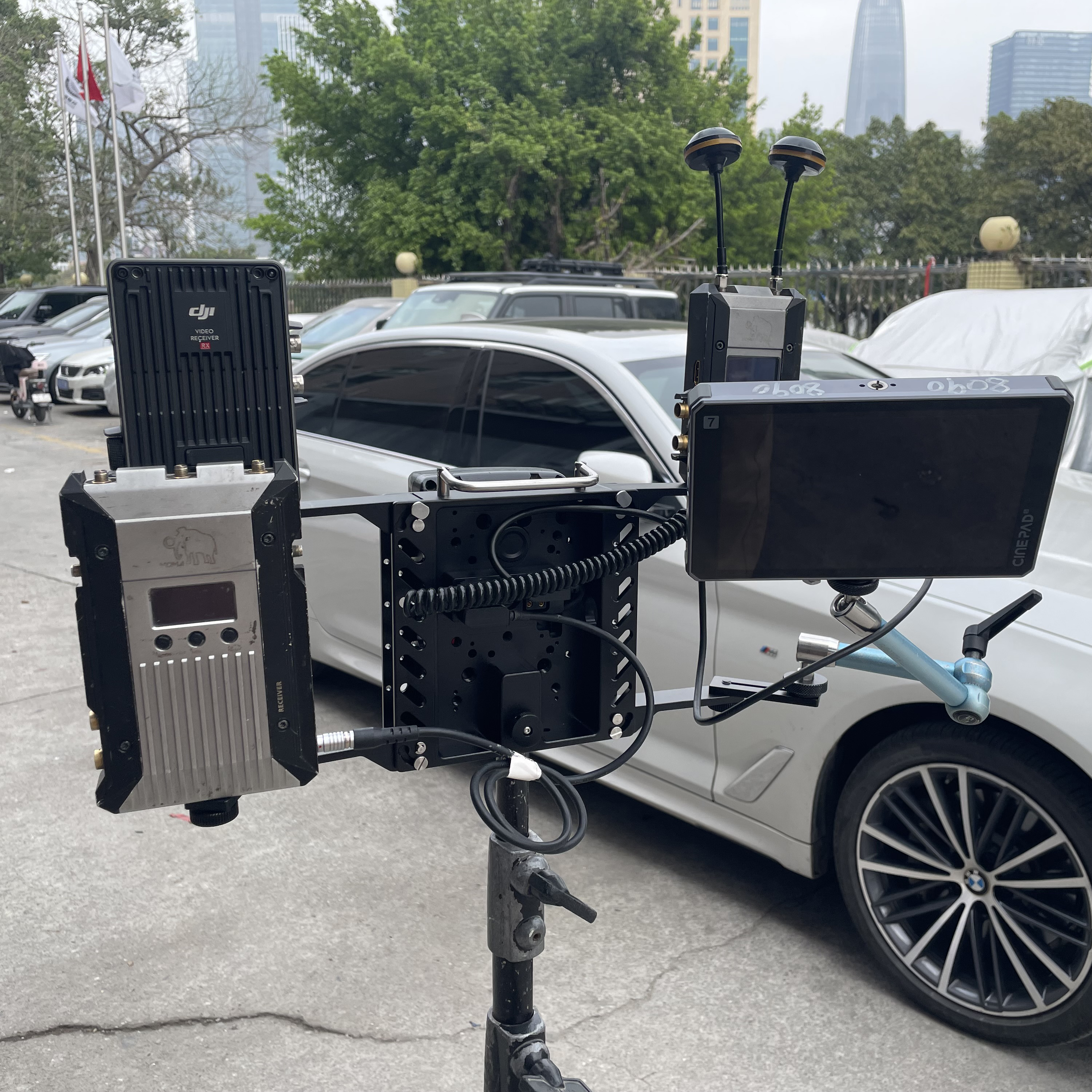 1/4 Screw Fixed Image Transmission, Monitor Stand, Can Be Fixed To The Magic Leg, Camera And Battery Separation Multi-Function