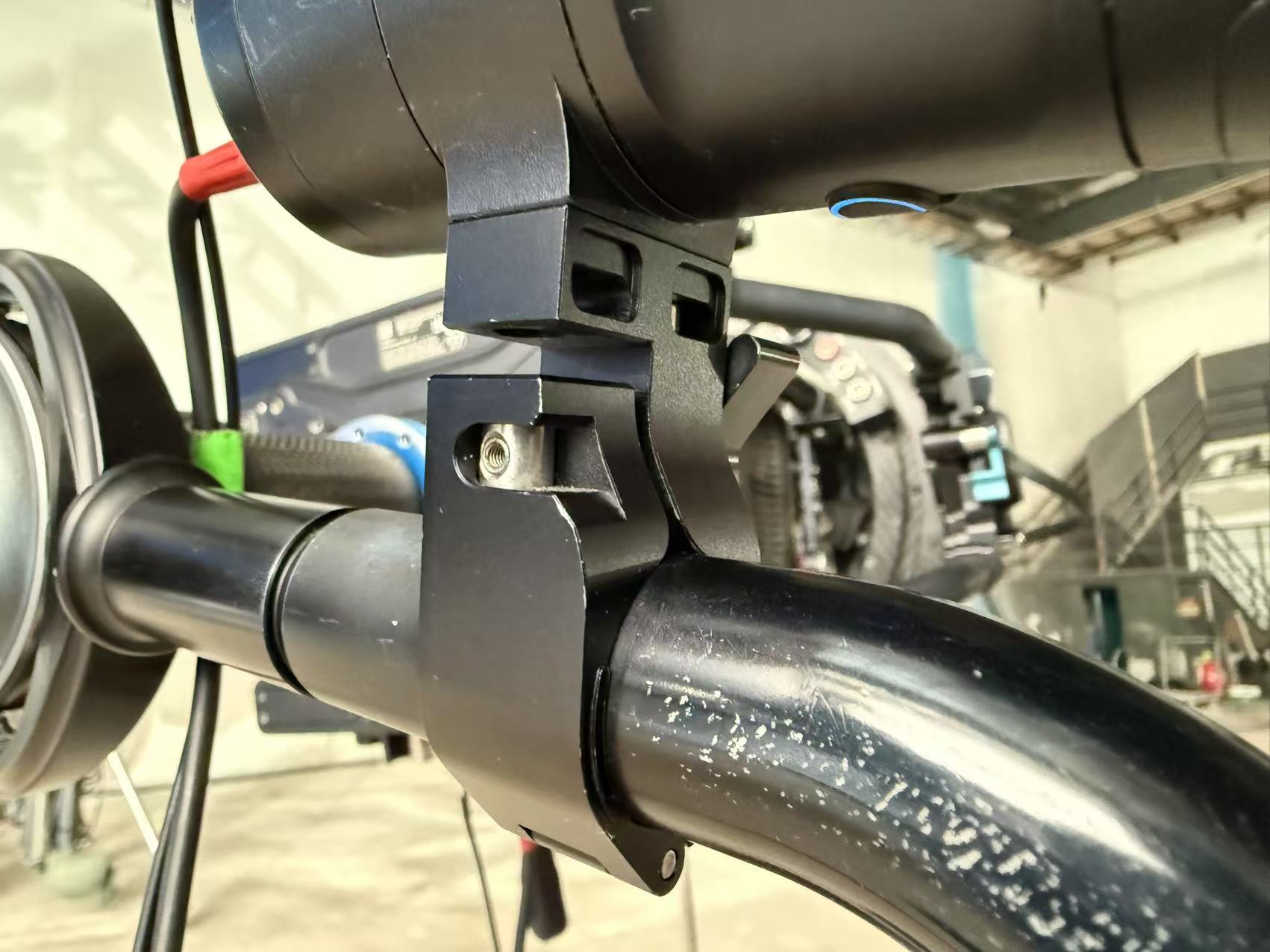 Steadicam ARRI Trinity 2 Handle connector, 25mm fixed pipe clamp.