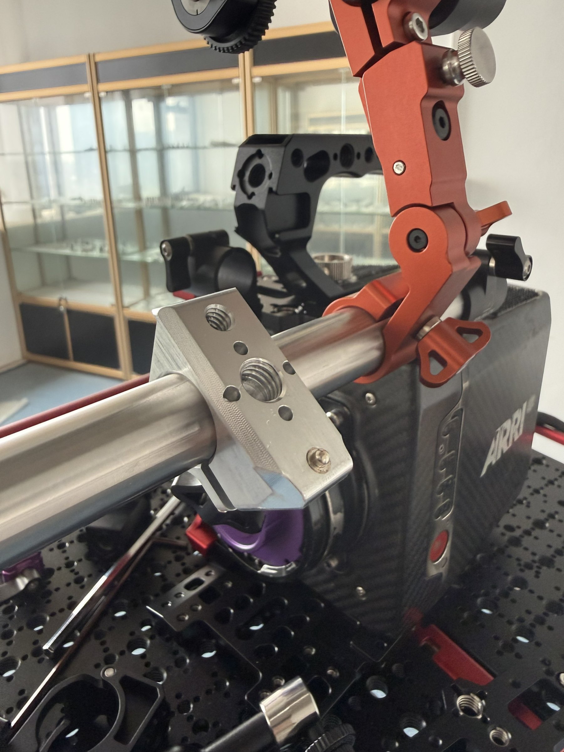 15mm~19mm fixed buckle strap 1/4 3/8 screw hole for ARRI RED SONY Camera wireless focusing guide rail expansion screw hole