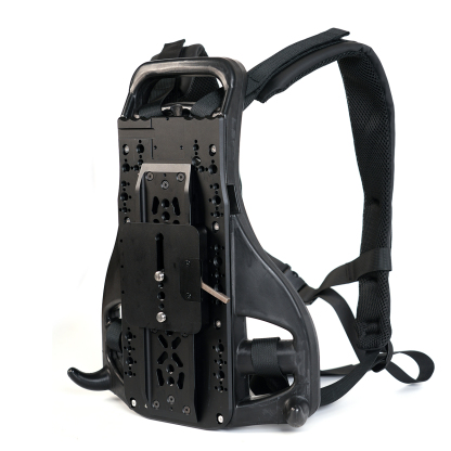 DJI Ronin 4D , SONY CineAlta 3/8 screws hold the camera backpack