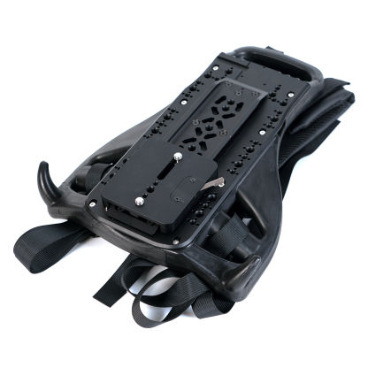 DJI Ronin 4D , SONY CineAlta 3/8 screws hold the camera backpack