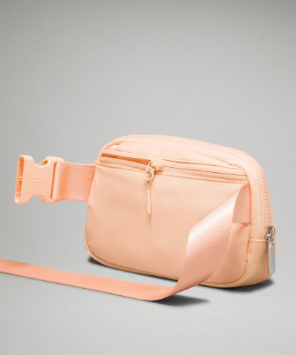 Everywhere Belt Bag 1L