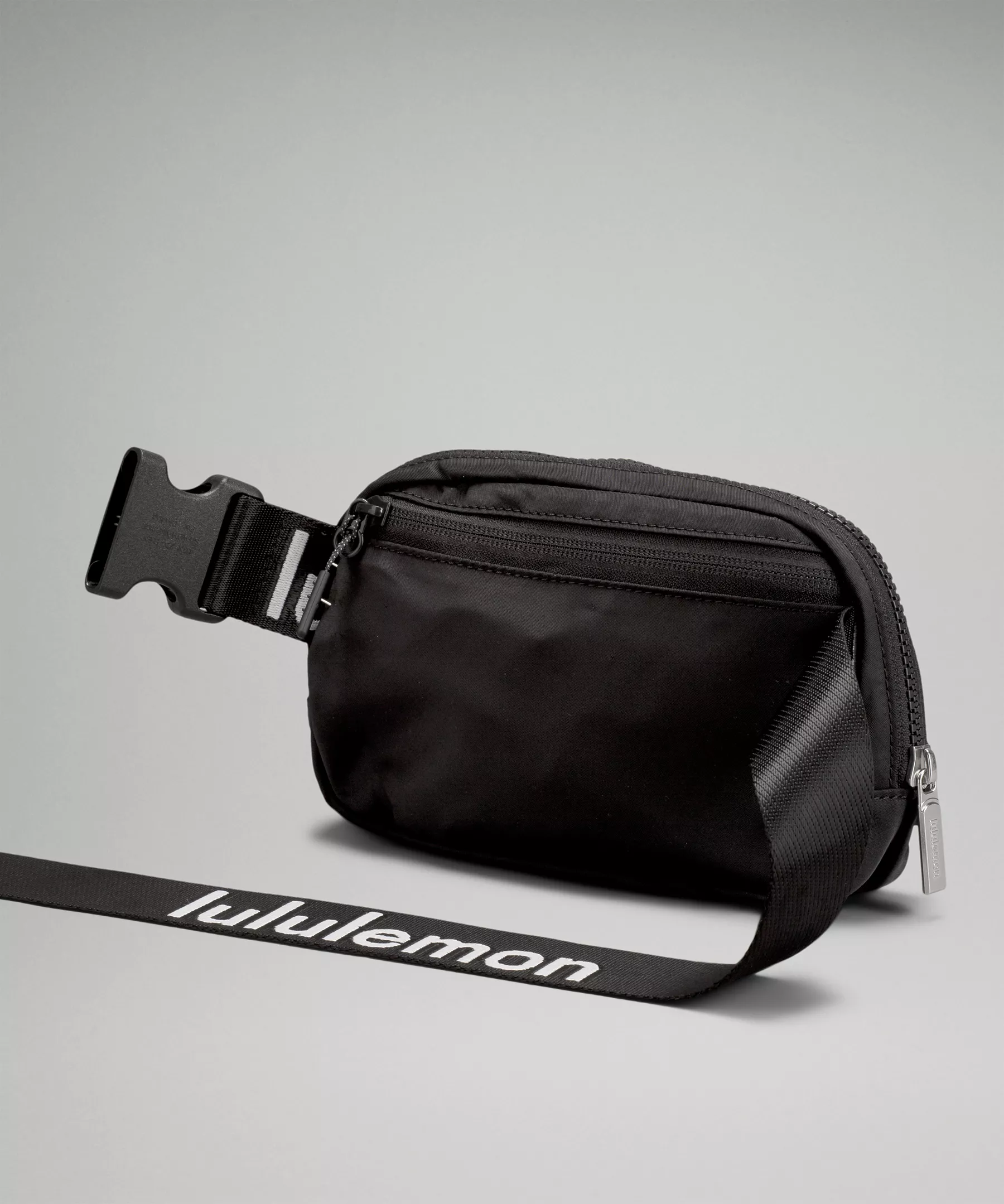 Everywhere Belt Bag 1L
