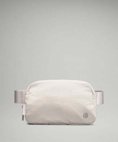 Everywhere Belt Bag 1L