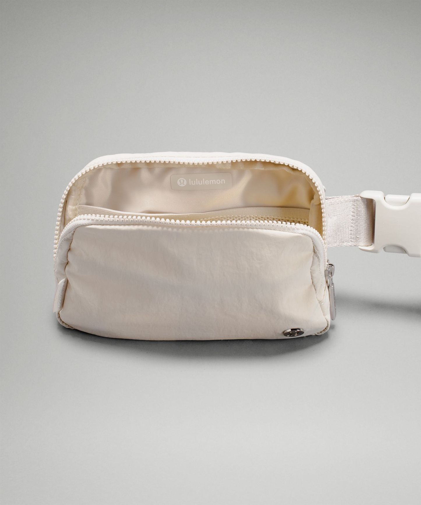 Everywhere Belt Bag 1L