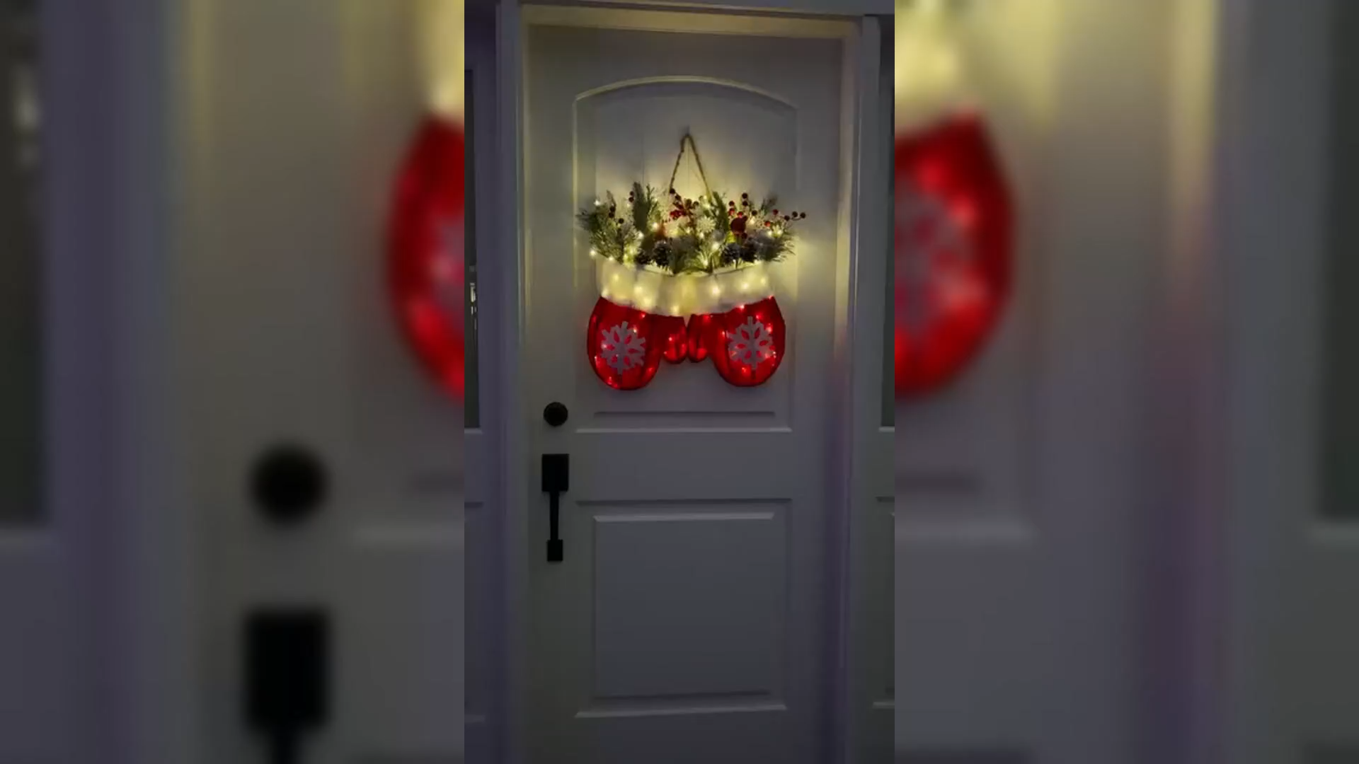  Twinkling Christmas Mitten Wreath with 120 LED Lights Illuminated Holiday Wreaths with Artificial Pine Branches, Red Berries, and Frosted Pinecones Artificial Christmas Wreath for Front Door Decor