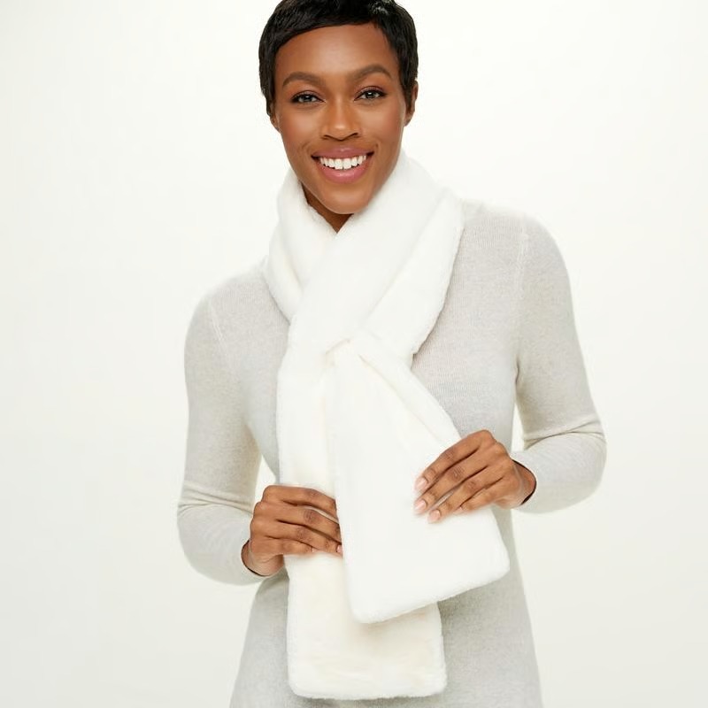 🎄Christmas Sale 49% OFF🔥-❄️Faux-Fur Pull-Through Scarf with Hidden Pocket