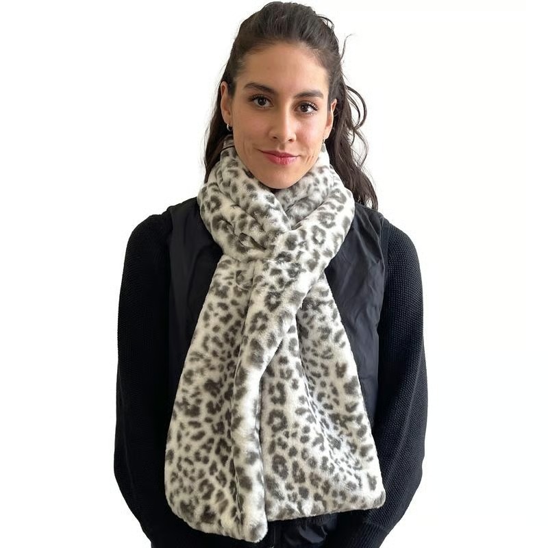 🎄Christmas Sale 49% OFF🔥-❄️Faux-Fur Pull-Through Scarf with Hidden Pocket