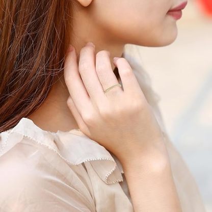 Women's gold-plated zircon ring