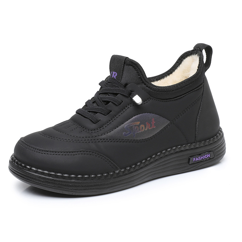 Women's winter shoes with soft sole and plush lining