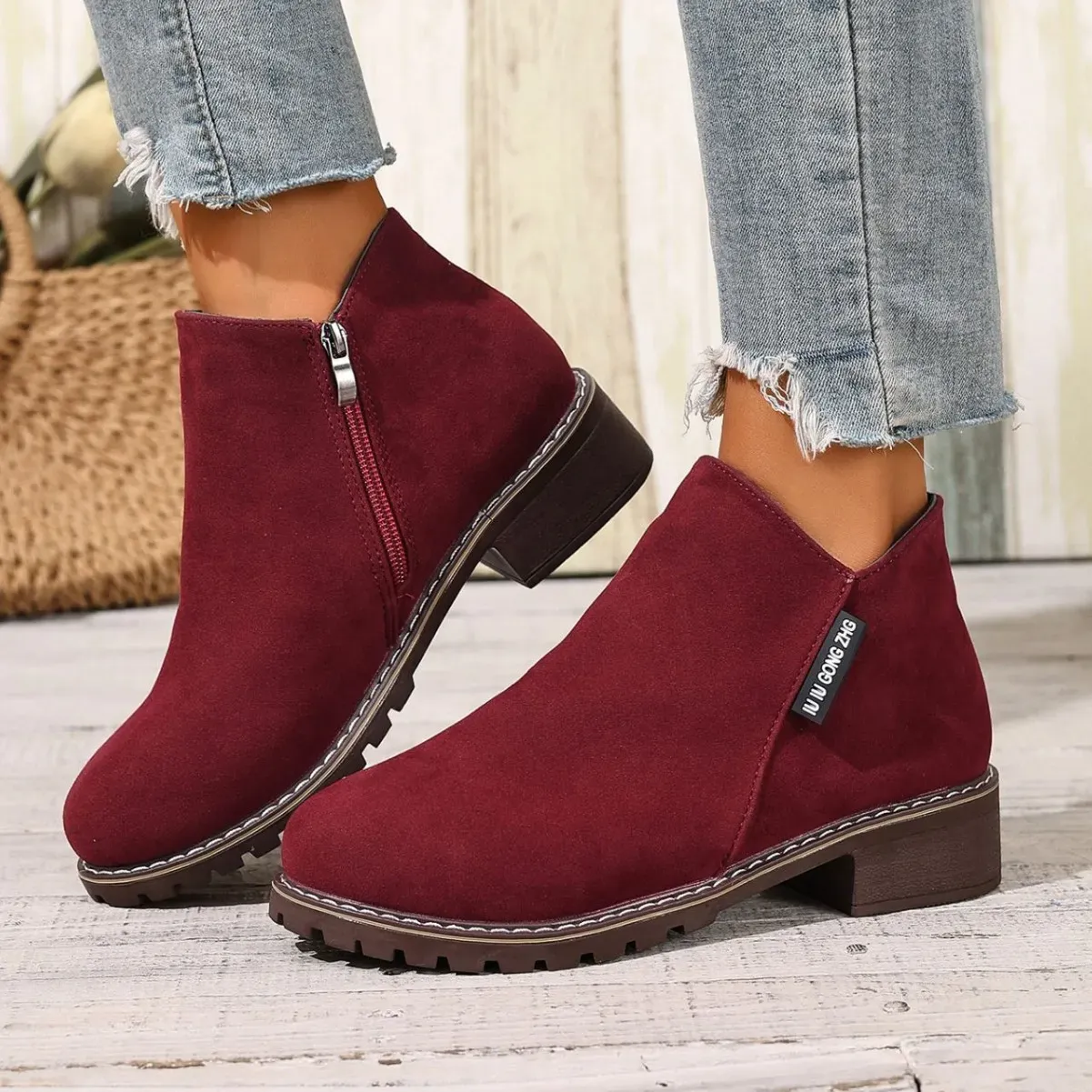 Women's chunky heel suede side zipper boots