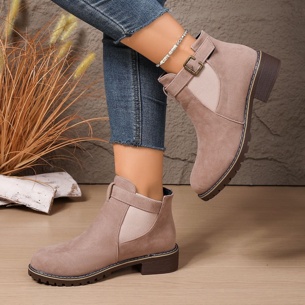 women's retro flat boots
