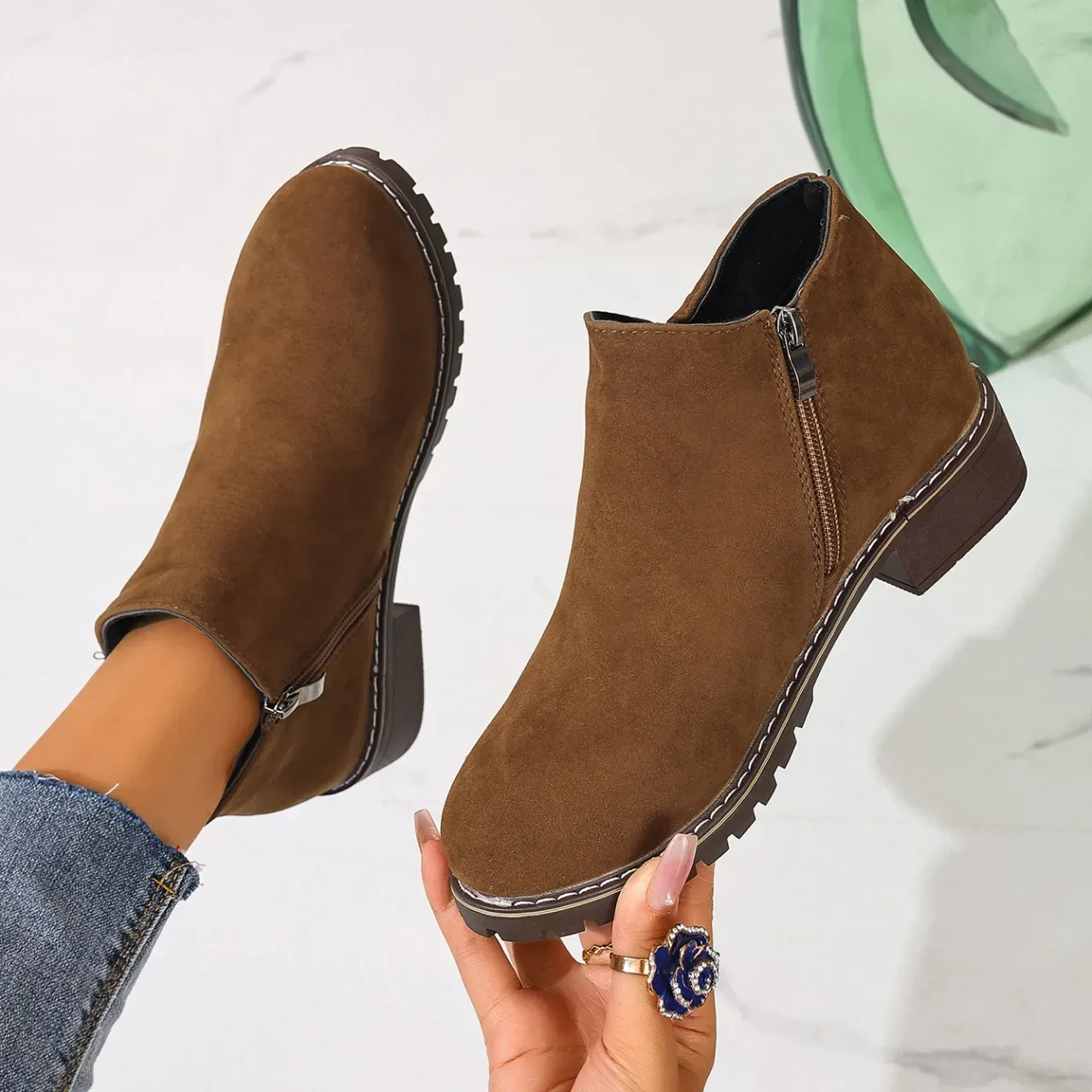 Women's chunky heel suede side zipper boots