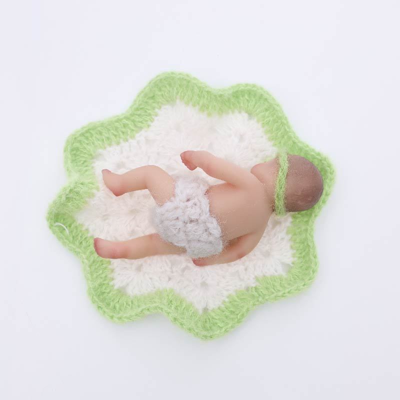 10cm/4Inch Lifelike Silicone Reborn Girl Baby Doll