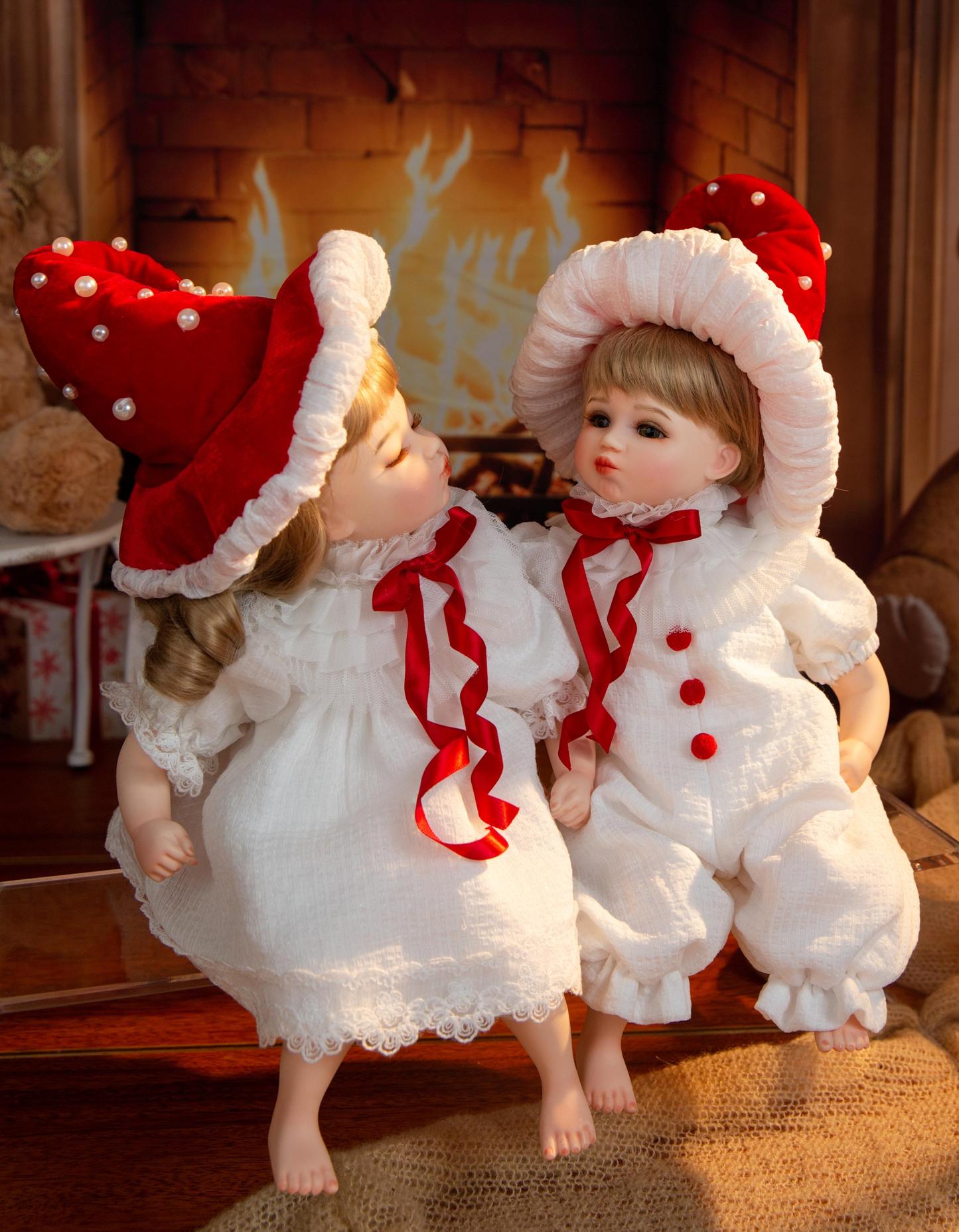 Berrykiss-36cm/14-inch Realistic Porcelain Baby Dolls with Santa Hat (1 Set)