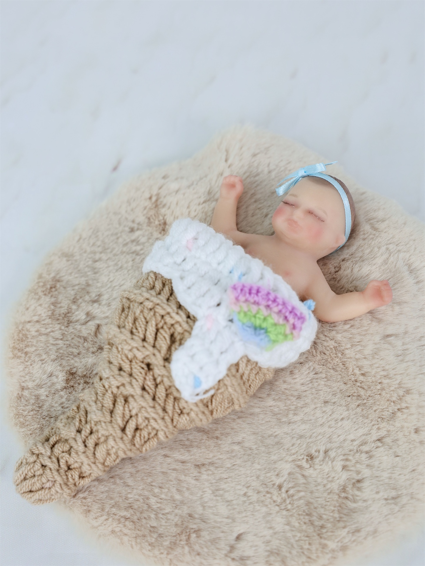 10cm/4Inch Lifelike Silicone Reborn Girl Baby Doll 