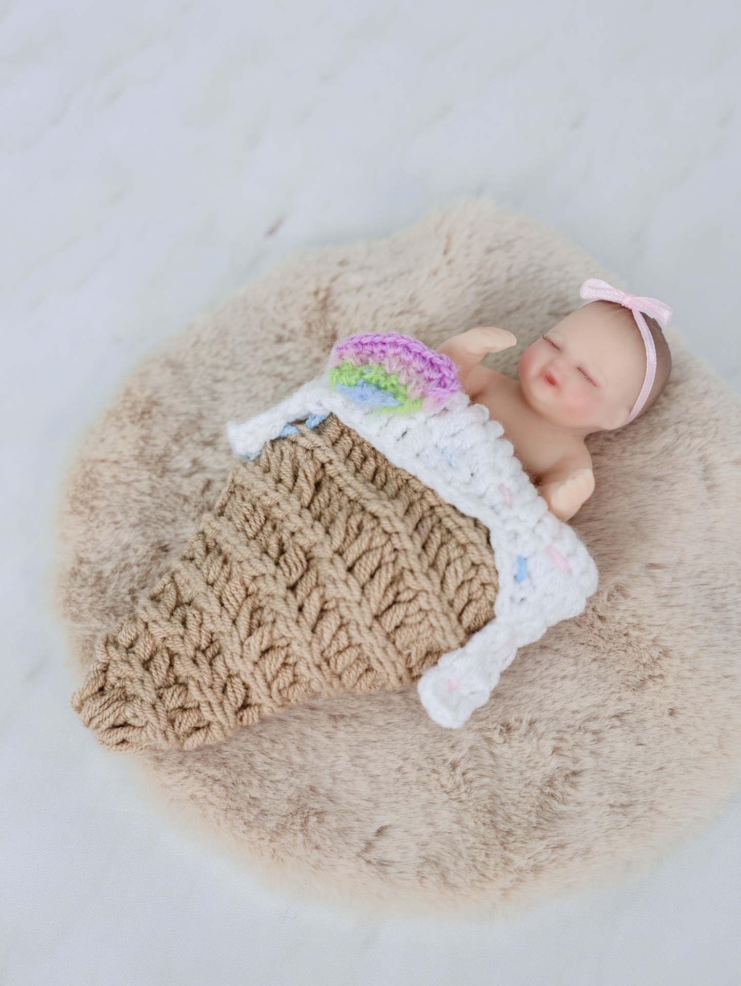 10cm/4Inch Lifelike Silicone Reborn Girl Baby Doll 