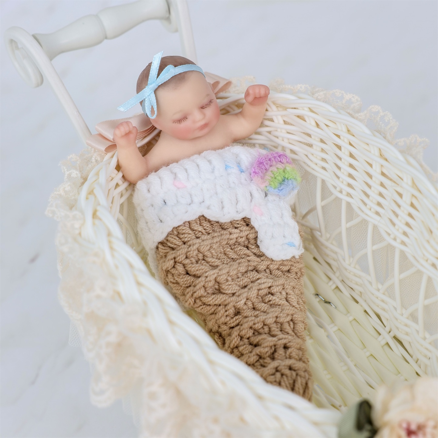 10cm/4Inch Lifelike Silicone Reborn Girl Baby Doll 
