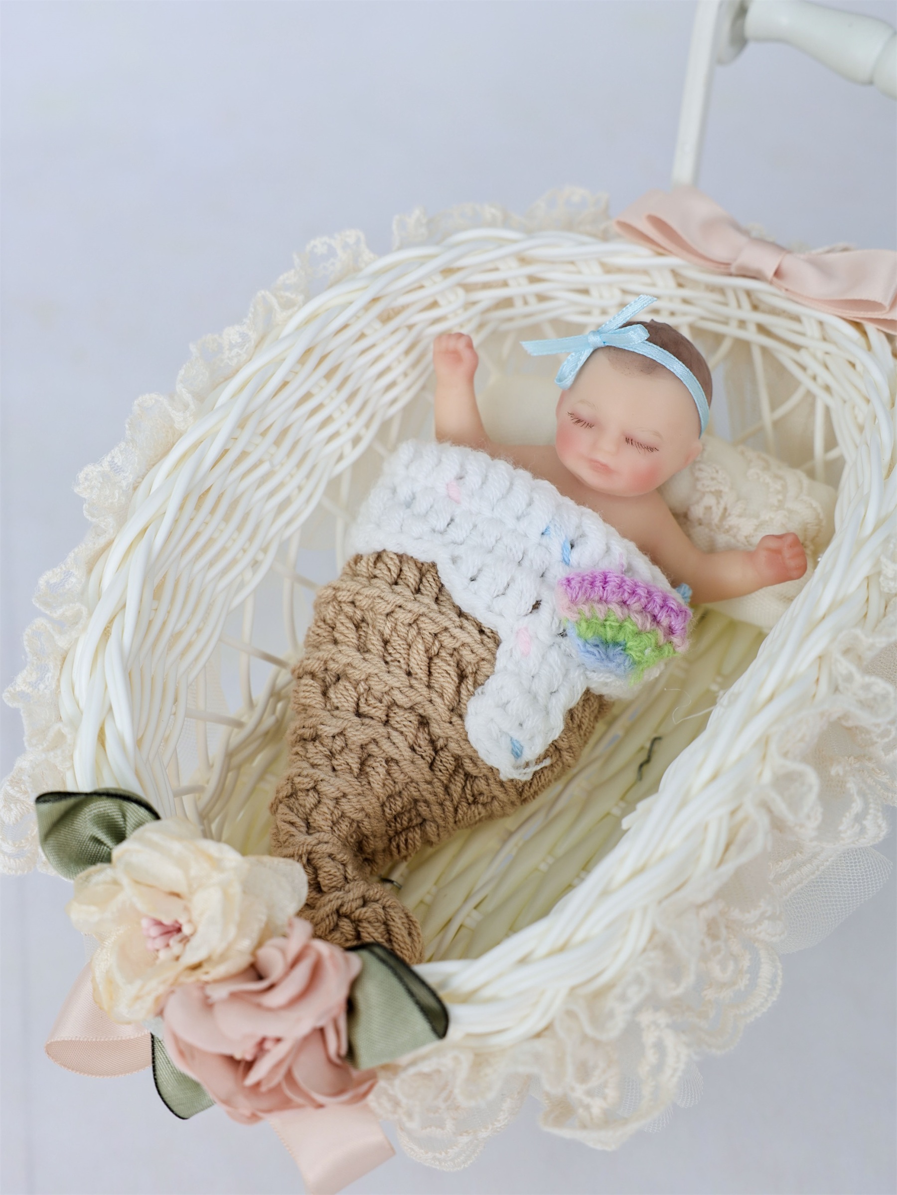 10cm/4Inch Lifelike Silicone Reborn Girl Baby Doll 