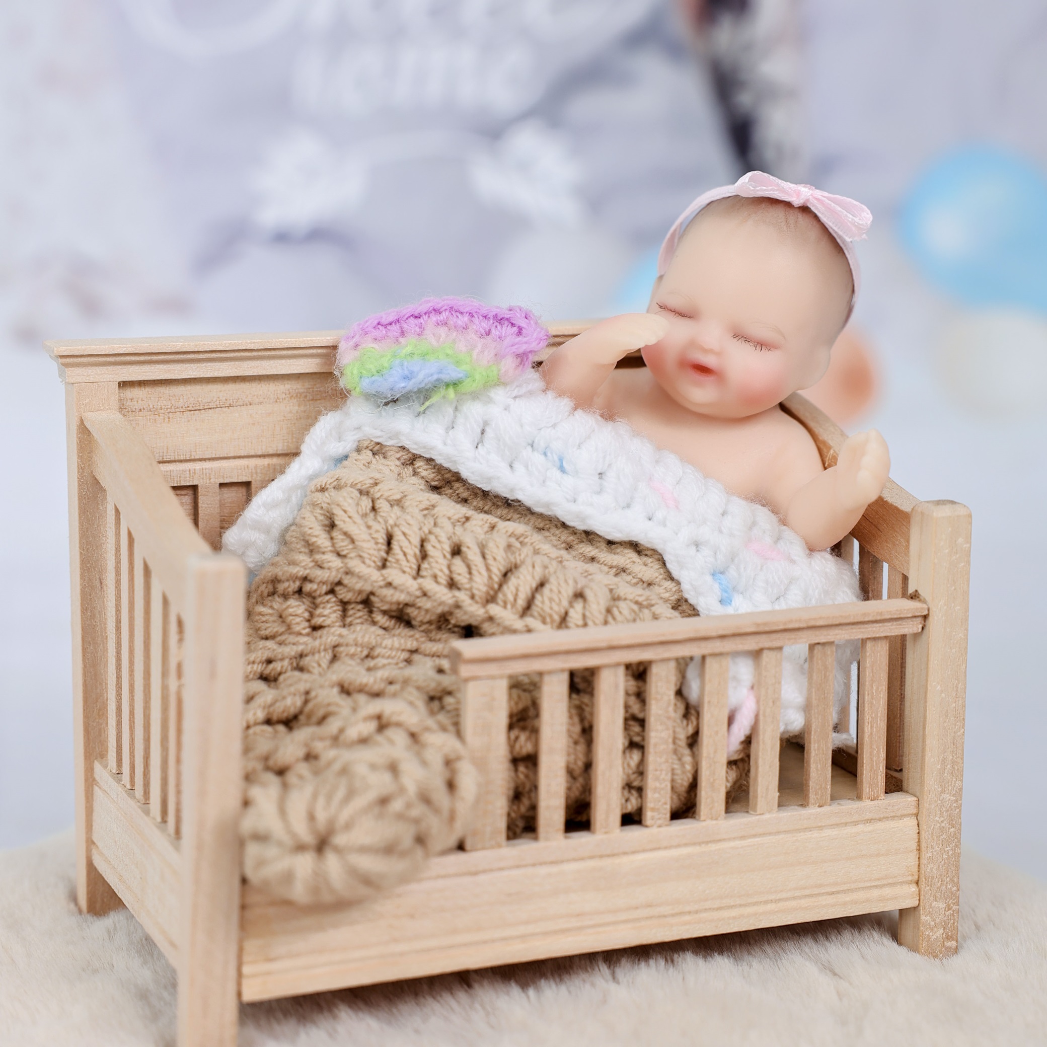 10cm/4Inch Lifelike Silicone Reborn Girl Baby Doll 