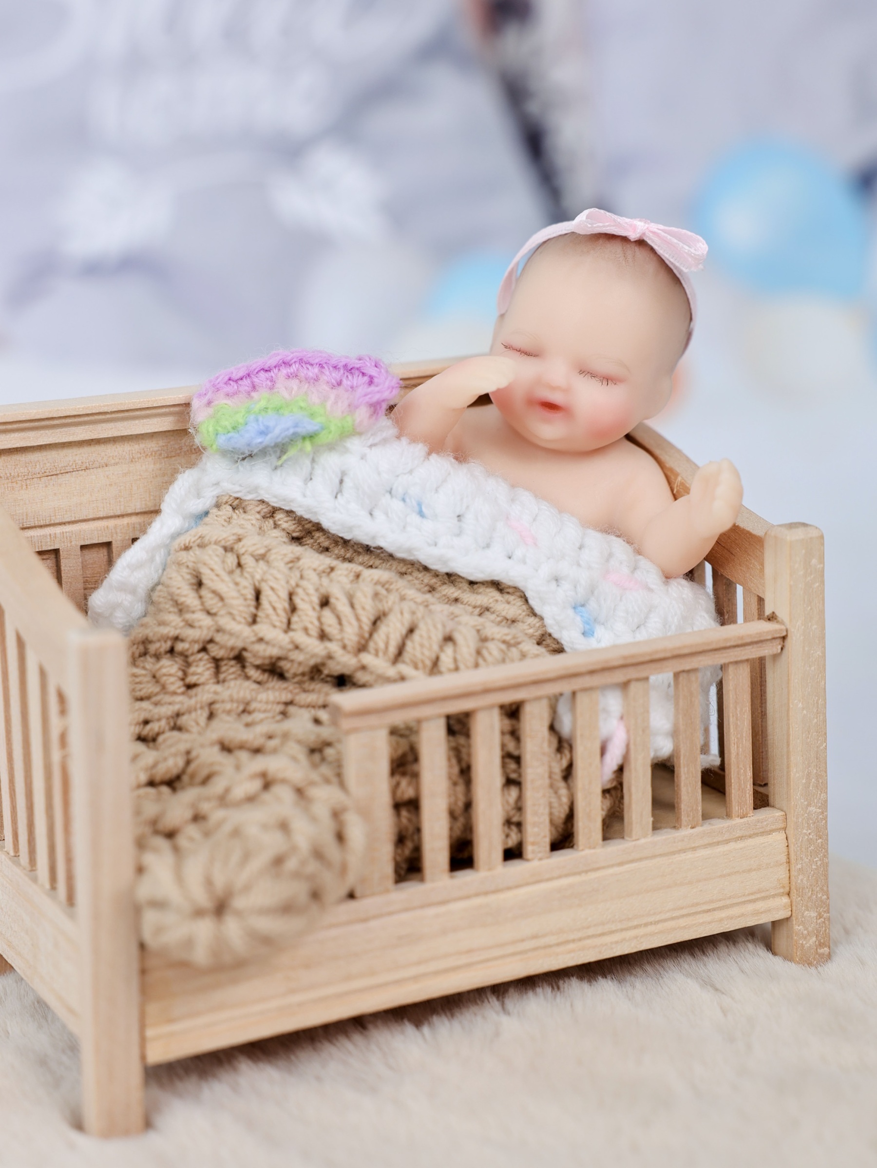10cm/4Inch Lifelike Silicone Reborn Girl Baby Doll 